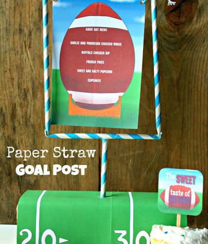Paper+straw+goal+post menu+holder