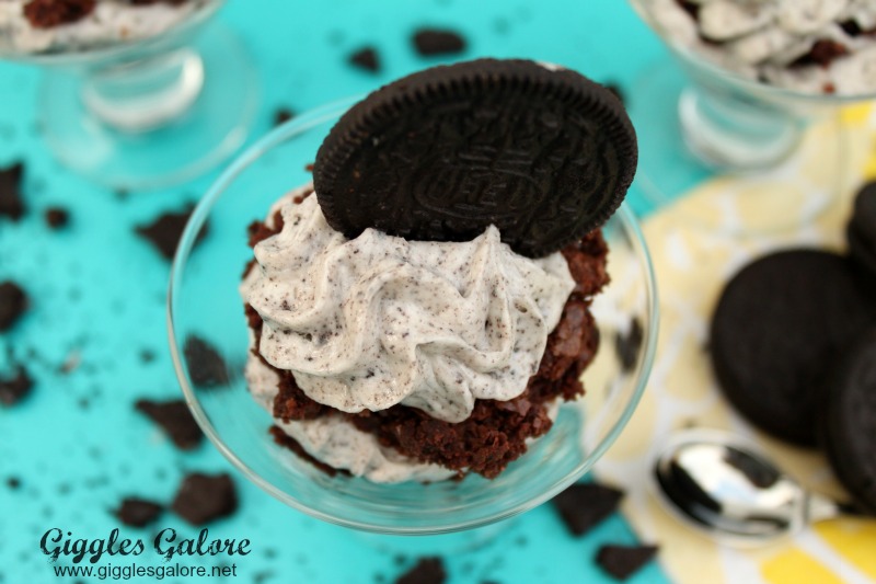 Cookies and Cream Icing with Oreo Cookie
