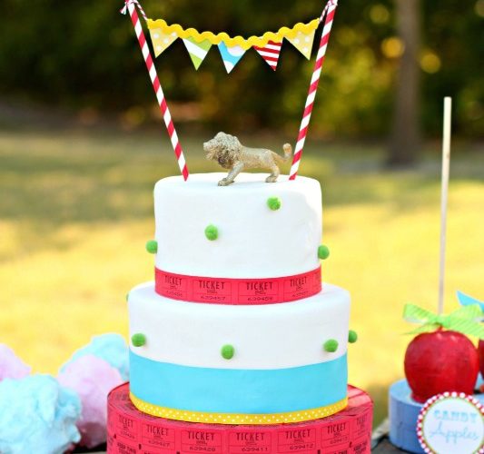 Giggles galore ticket circus cake