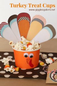 Turkey treat cups with popcorn