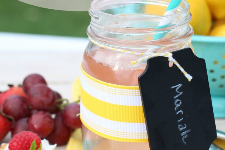 Mason jar picnic containers and stamped napkins giggles galore