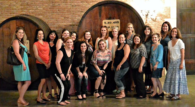 grapevine wine tour group photo