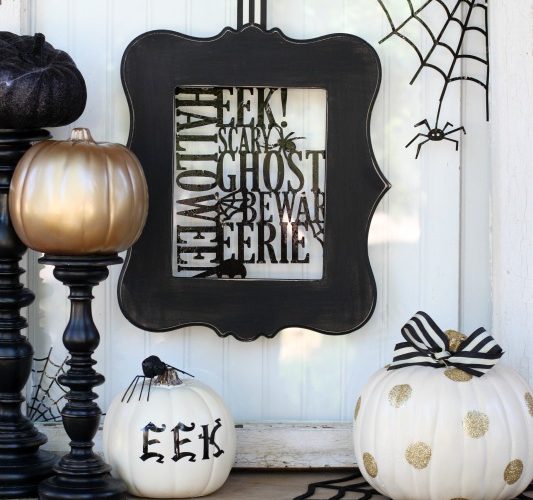 Trickyourpumpkin black and white halloween decor