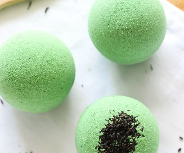 Green tea bath bombs homemade bath fizzy with hydrating green tea2