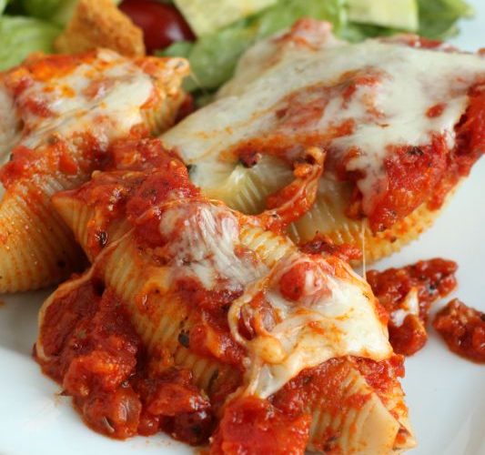 Spinach and cheese stuffed pasta shells gg