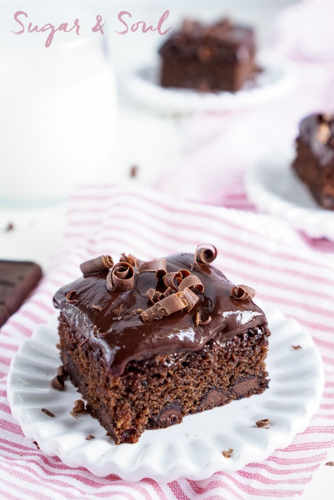 simple-dark-chocolate-brownies