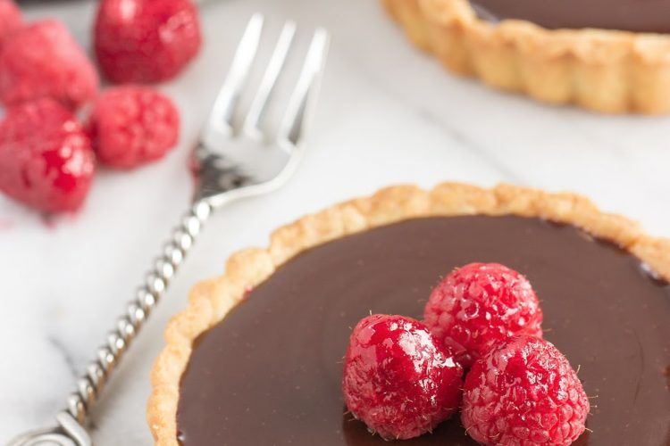 Raspberrytruffletart