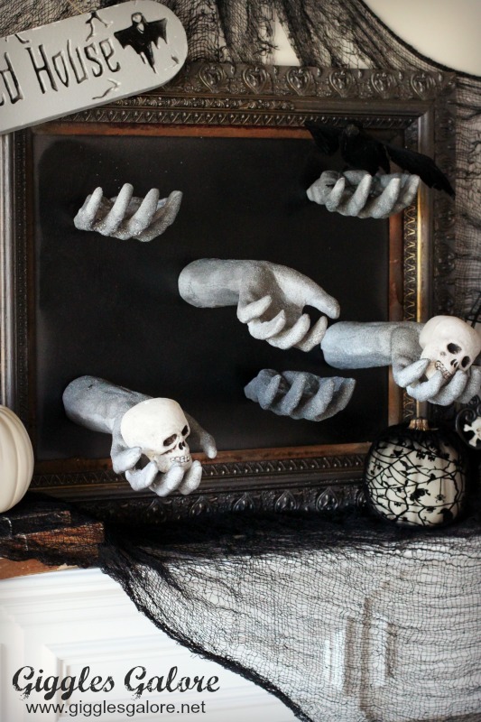DIY Creepy Halloween Hand Picture Frame