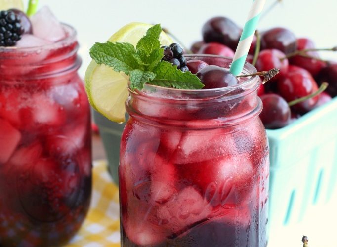 Blackberry tart cherry lemonade drink recipe
