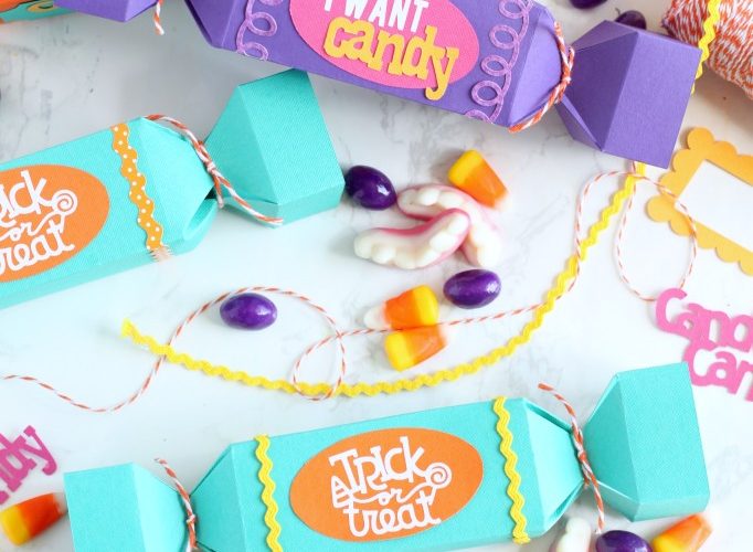 Trick or treat yo self candy poppers