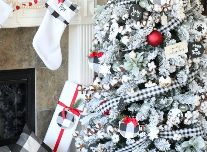 Black and white buffalo plaid farmhouse christmas tree