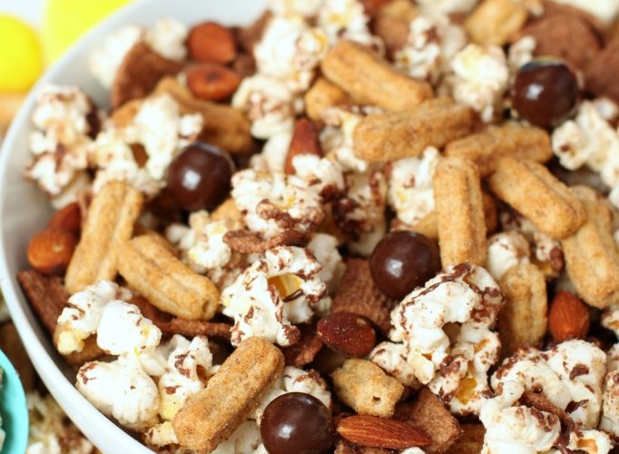 Cinnamon churro popcorn snack mix
