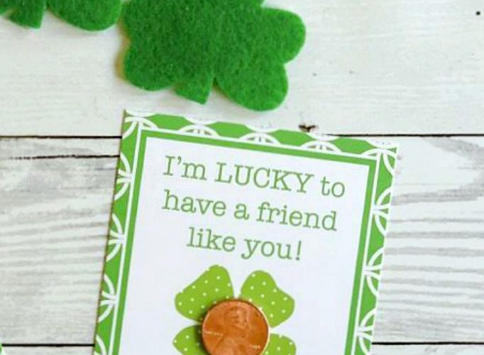 Lucky st patricks day printable tag