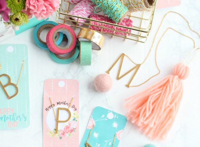 Mothers day necklace gift and printable