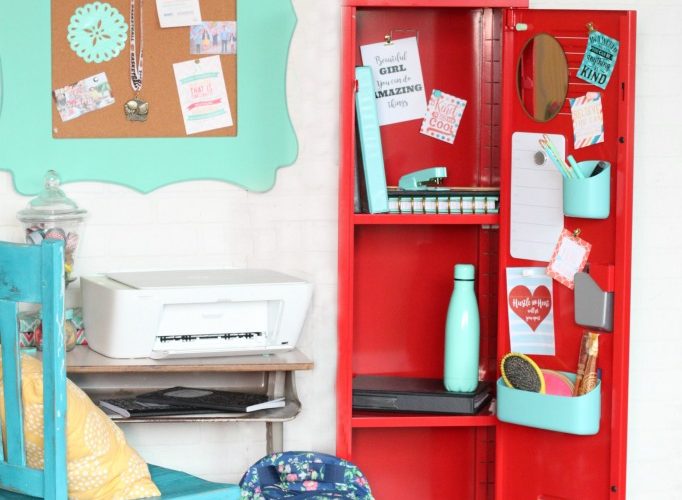 Middle school locker decorations and free inspirational printables