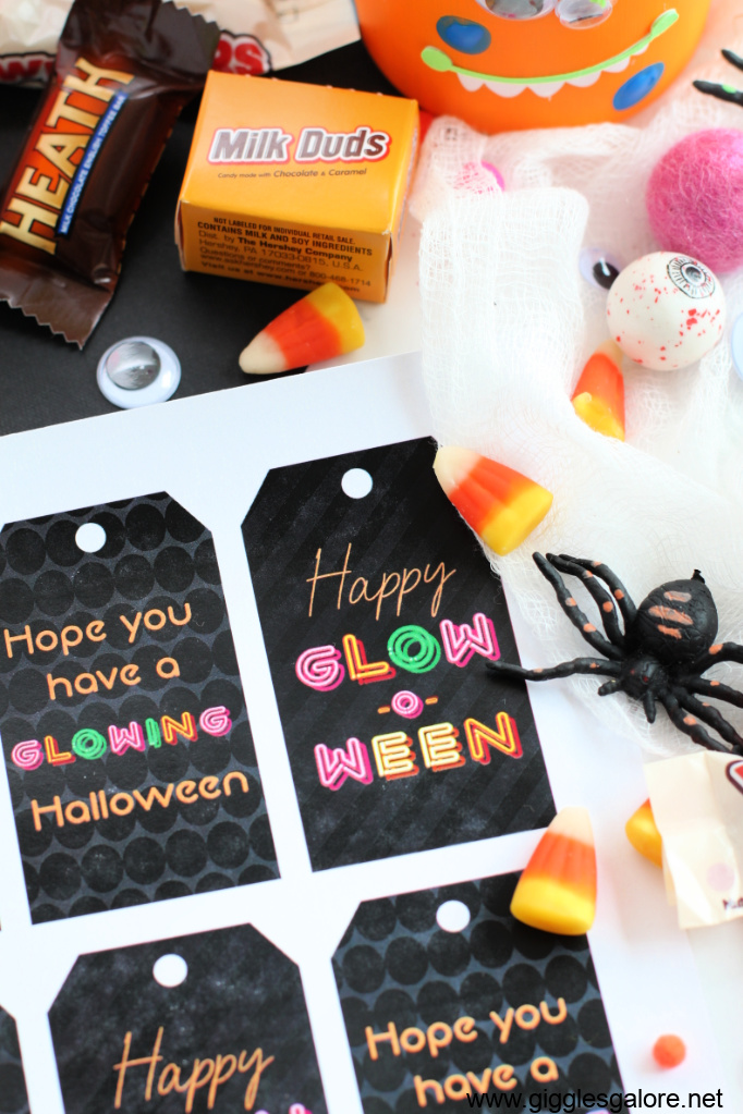 Happy glow o ween tags