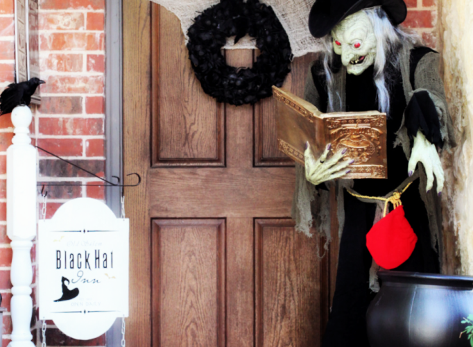 Witches inn halloween front porch ideas