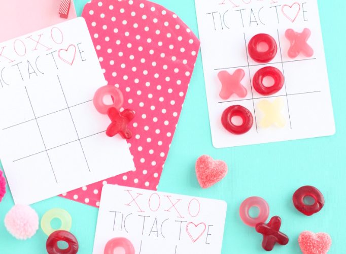 Valentine tic tac toe cards