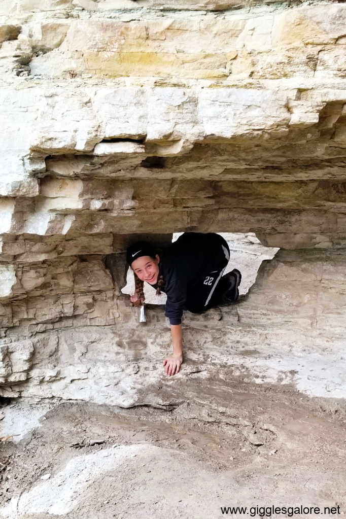 Crawling in hole Crawling in hole