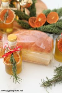 Rosemary Infused Olive Oil & Bread