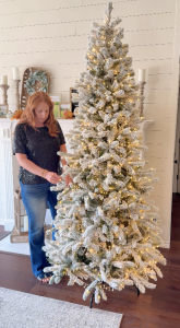 Fluffing King of Christmas Tree